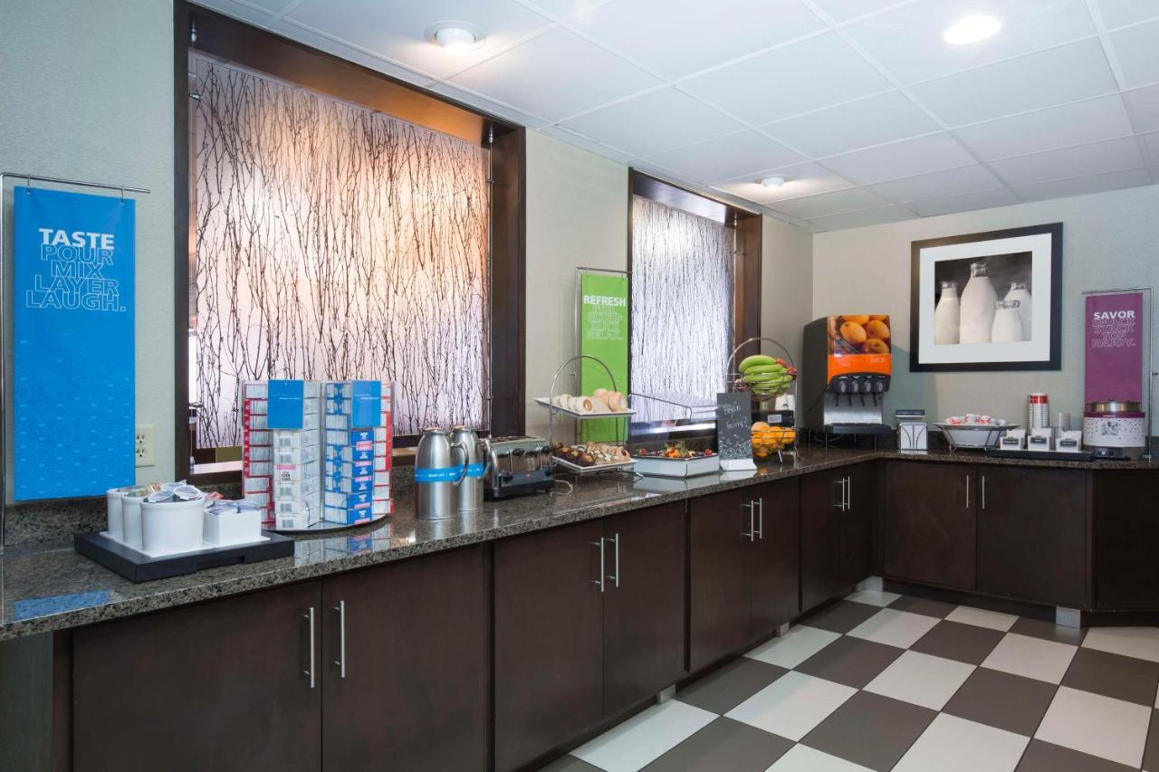 Hampton Inn Indianapolis Northeast/Castleton Extérieur photo