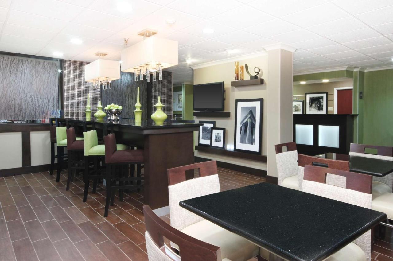 Hampton Inn Indianapolis Northeast/Castleton Extérieur photo